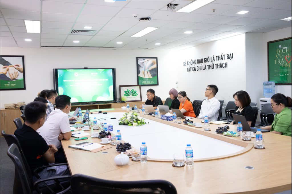 Chuyên gia Hoàng Nam Tiến giao lưu, gặp gỡ KGer cấp quản lý tại K&G Việt Nam